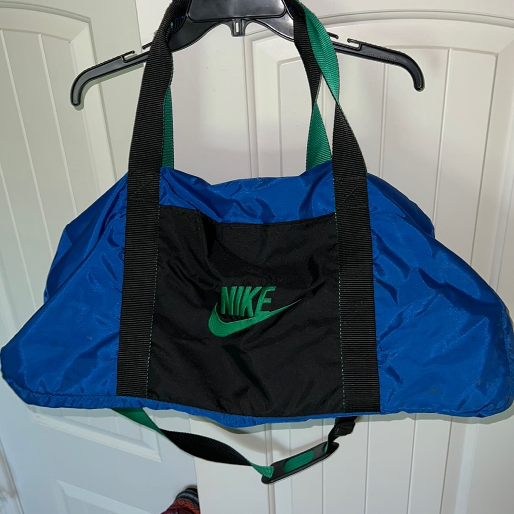 Nike Vintage ‘80 ‘90 Large Gym Duffel Bag